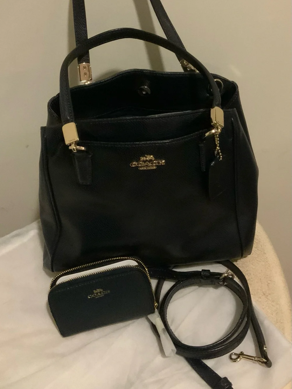 Coach Minetta Crossbody Bundle